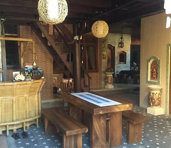 Guest house Kubu Made Homestay BALI