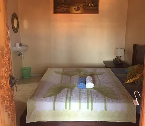 Kubu Made Homestay BALI